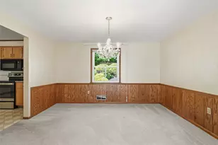 1548 Spreading Oak Dr, Scott Township, PA 15220 - Photo 11