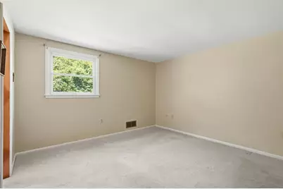 1548 Spreading Oak Dr, Scott Township, PA 15220 - Photo 25