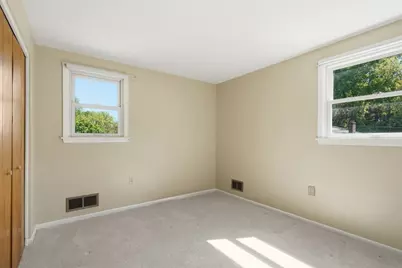 1548 Spreading Oak Dr, Scott Township, PA 15220 - Photo 37