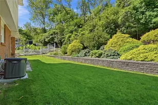 1548 Spreading Oak Dr, Scott Township, PA 15220 - Photo 43