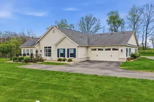 300 Spring Valley Dr, Jackson Township, PA 16063 - Photo 3