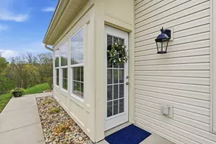 300 Spring Valley Dr, Jackson Township, PA 16063 - Photo 5