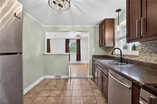 279 Woodridge Dr, Green Tree, PA 15106 - Photo 13