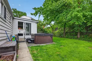 279 Woodridge Dr, Green Tree, PA 15106 - Photo 35
