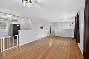 279 Woodridge Dr, Green Tree, PA 15106 - Photo 7
