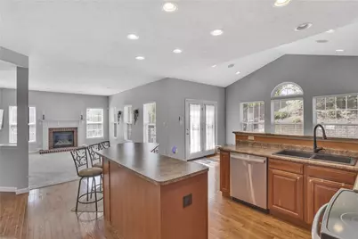 1003 Timber Run Dr, Cecil, PA 15057 - Photo 13