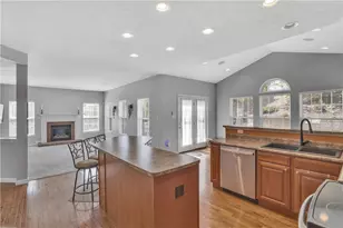 1003 Timber Run Dr, Cecil, PA 15057 - Photo 13