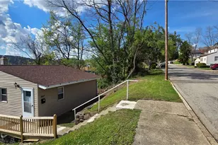 2017 Woodmont Ave, Arnold, PA 15068 - Photo 3