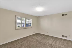 525 Kelly Blvd, Slippery Rock, PA 16057 - Photo 15