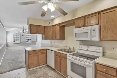 525 Kelly Blvd, Slippery Rock, PA 16057 - Photo 11