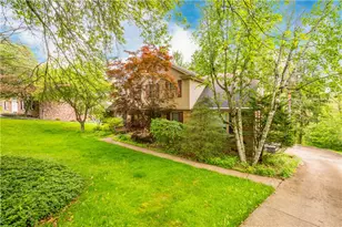1693 Hathaway Ln, Pittsburgh, PA 15241 - Photo 1