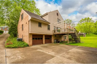 1693 Hathaway Ln, Pittsburgh, PA 15241 - Photo 7