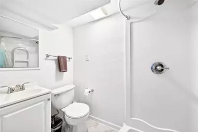 301 Owens Ave, Liberty Boro, PA 15133 - Photo 21