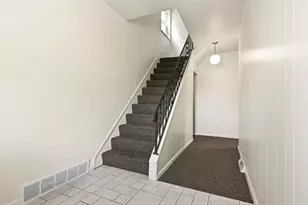 127 Kathleen St, Pittsburgh, PA 15211 - Photo 15