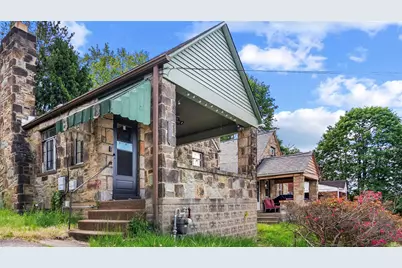 2214 Laketon Rd, Pittsburgh, PA 15221 - Photo 3