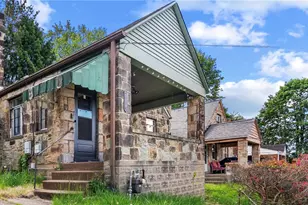 2214 Laketon Rd, Pittsburgh, PA 15221 - Photo 3