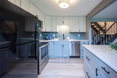 105 Lebeouf, Pittsburgh, PA 15068 - Photo 17