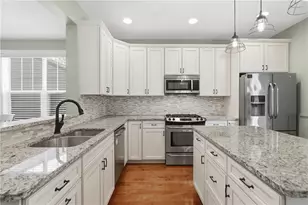351 Woodruff St, Pittsburgh, PA 15211 - Photo 9