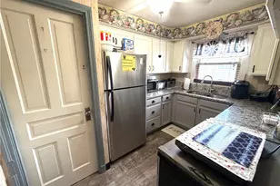 309 W College St, Canonsburg, PA 15317 - Photo 7