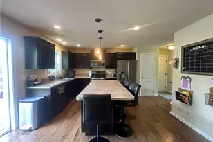 113 Oakwood Dr, Oakland Township, PA 16002 - Photo 23