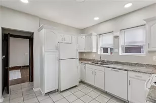 2011 Ridge Ave, Arnold, PA 15068 - Photo 9