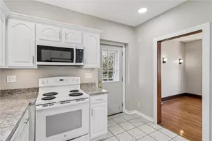 2011 Ridge Ave, Arnold, PA 15068 - Photo 11