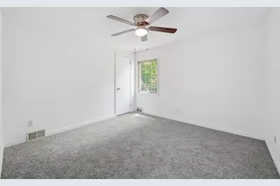 148 Sunrise Dr, Pittsburgh, PA 15236 - Photo 25