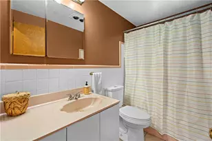 410 Hi Tor Dr, Pittsburgh, PA 15236 - Photo 17