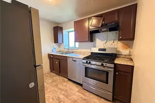 215 Moore Ave, Pittsburgh, PA 15210 - Photo 9