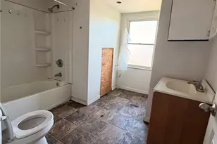 215 Moore Ave, Pittsburgh, PA 15210 - Photo 13