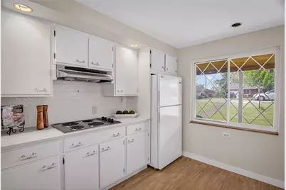 5767 Smith Dr, Bethel Park, PA 15102 - Photo 7