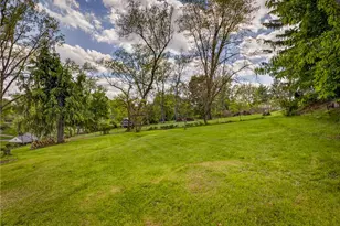 5767 Smith Dr, Bethel Park, PA 15102 - Photo 39