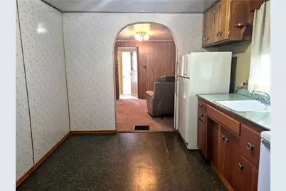 115 Georgia Avenue, Vandergrift, PA 15690 - Photo 9