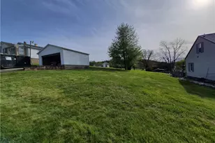 115 Georgia Ave, Vandergrift, PA 15690 - Photo 23
