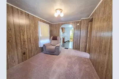 115 Georgia Avenue, Vandergrift, PA 15690 - Photo 5