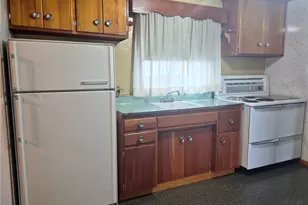 115 Georgia Ave, Vandergrift, PA 15690 - Photo 7