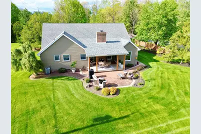 254 W Parkside Dr, Neshannock Township, PA 16105 - Photo 7