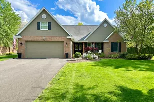 254 W Parkside Dr, Neshannock Township, PA 16105 - Photo 1