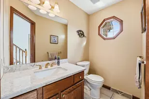 7045 Bennington Woods Dr, Pittsburgh, PA 15237 - Photo 21