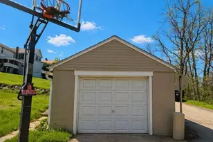 100 Lowell St, Vandergrift, PA 15690 - Photo 7