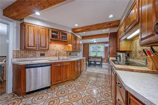 2353 Hollywood Dr, Blackridge, PA 15235 - Photo 13