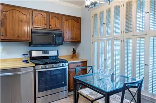 112 Georgetowne Village, White Township, PA 15701 - Photo 7