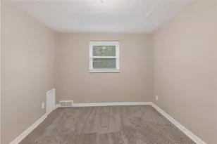 921 Lincoln Way, McKeesport, PA 15132 - Photo 13