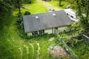 1117 Prospect Rd, Connoquenessing Township, PA 16033 - Photo 3