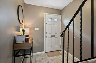 1012 Pennsbury Blvd, Pittsburgh, PA 15205 - Photo 3