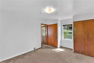 2750 Ohio St, Bethel Park, PA 15102 - Photo 21