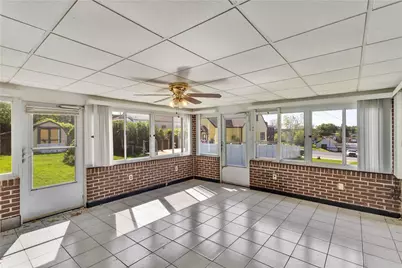 2750 Ohio St, Bethel Park, PA 15102 - Photo 3