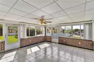 2750 Ohio St, Bethel Park, PA 15102 - Photo 3