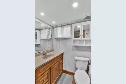 2750 Ohio St, Bethel Park, PA 15102 - Photo 11