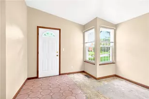8675 Remington Dr, Pittsburgh, PA 15237 - Photo 17